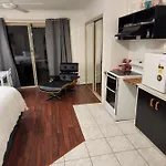 Adorable Studio In A Peaceful Area Of Gold Coast