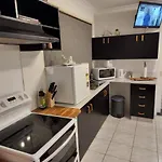 Adorable Studio In A Peaceful Area Of Gold Coast